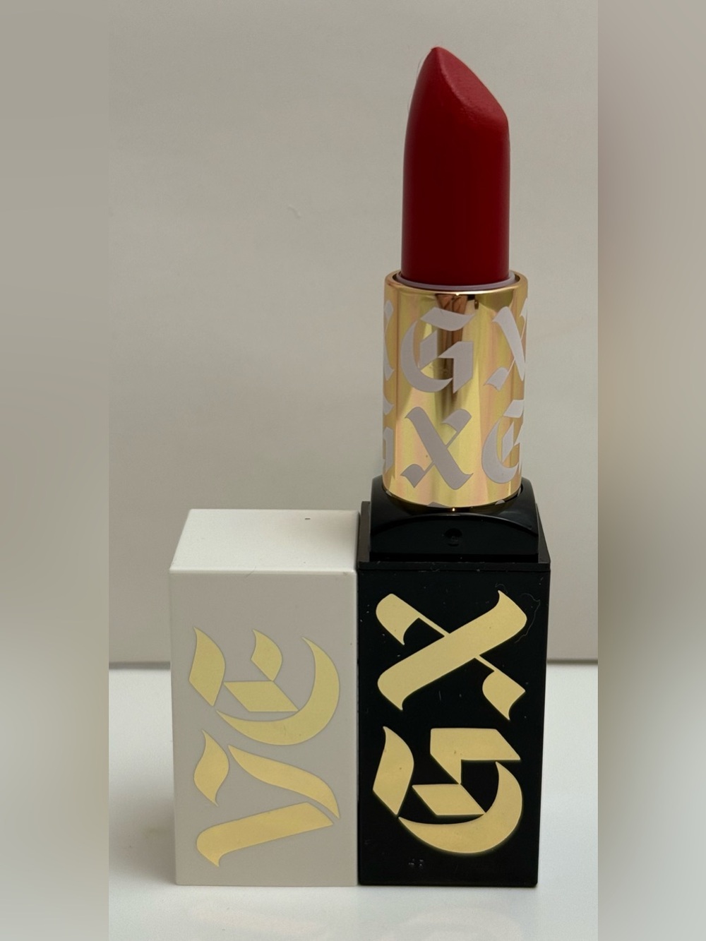 Give by Gwen Stefani Anaheim Shine Lipstick in Original Recipe